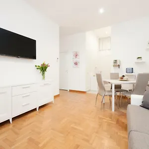 Apartamento White Flat Labicana, Roma
